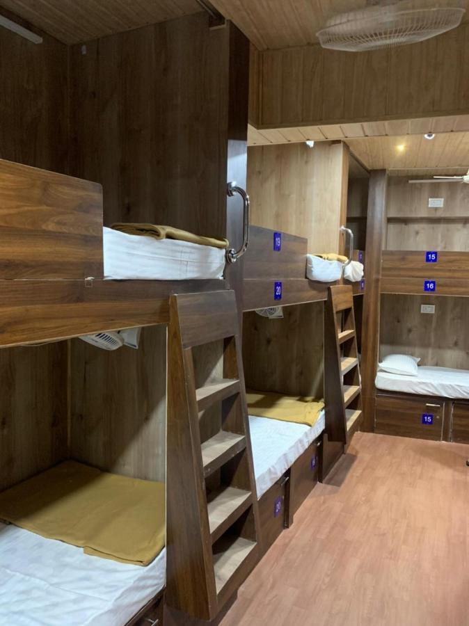 City Stay Ac Deluxe Hostel Мадгаон Екстериор снимка